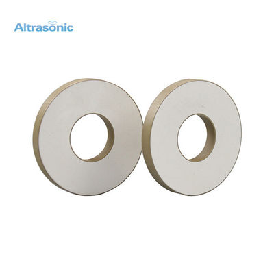 Gele Piezoelectric Ceramische Ring Shape Used For Ultrasonic-Lassenconvertor